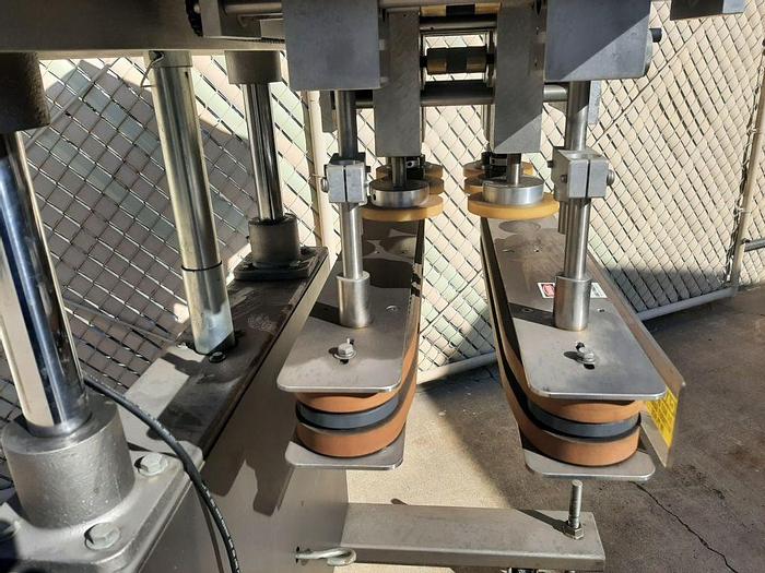 Used Capper, SureKap, Mdl SK-6000, 6-Spindle #S744362