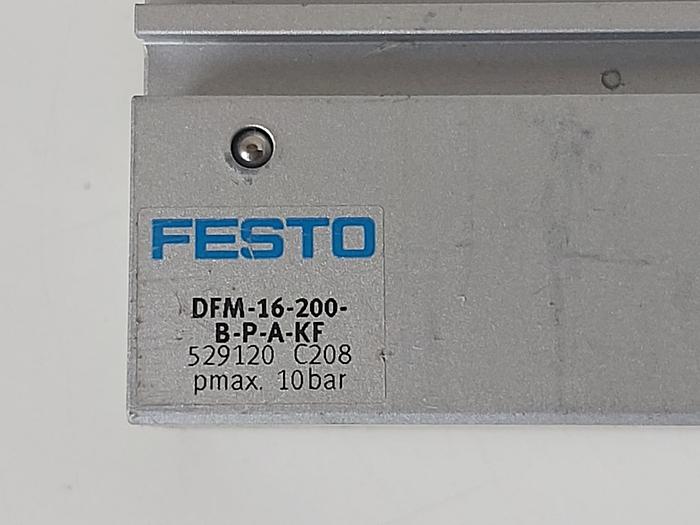 Gebraucht Kompaktzylinder mit 2 Führungsstangen, DFM-16-200-B-P-A-GF, 529120, Festo gebraucht