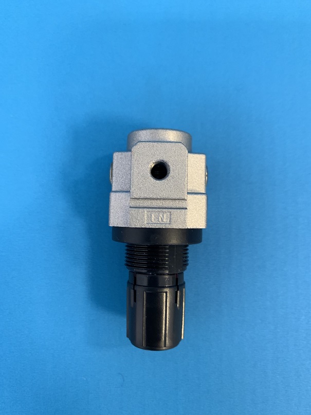 Used SMC Pressure Regulator AR10-MSH