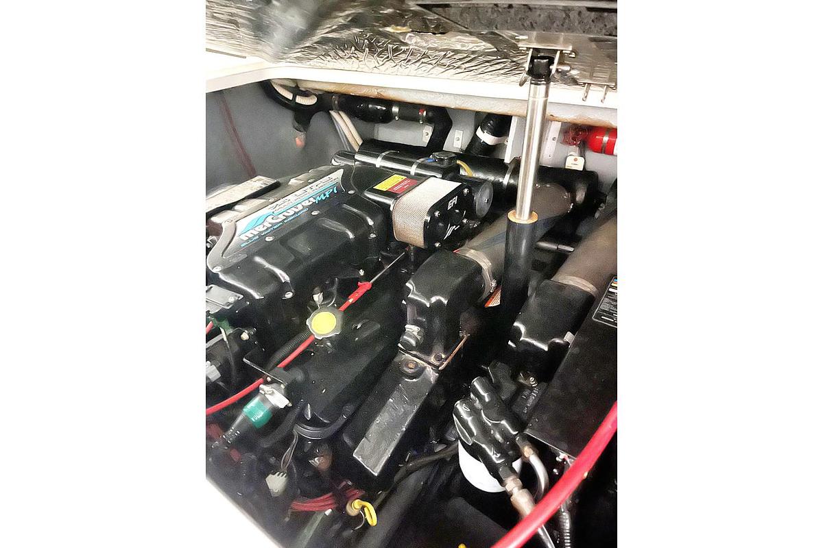 Used 1997 Sea Ray 330 Sun Dancer