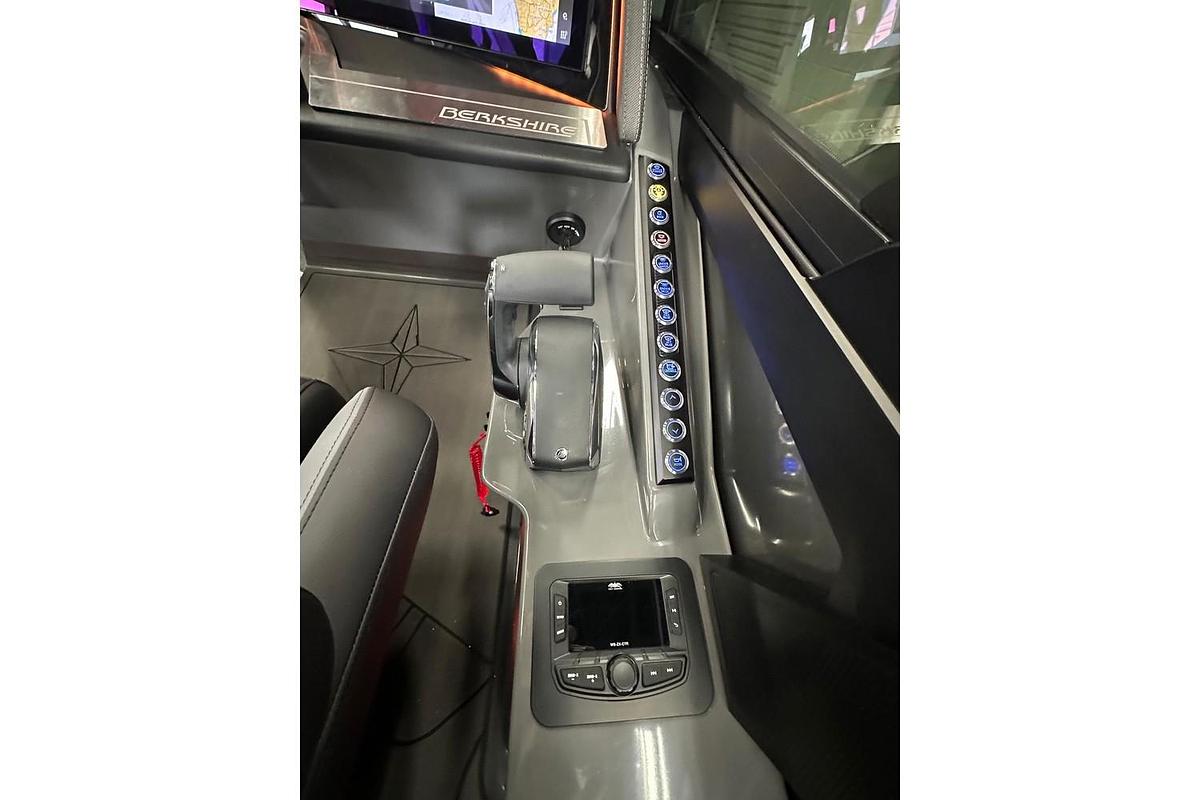 2026 Berkshire Pontoons STS Series 25ULE DC STS