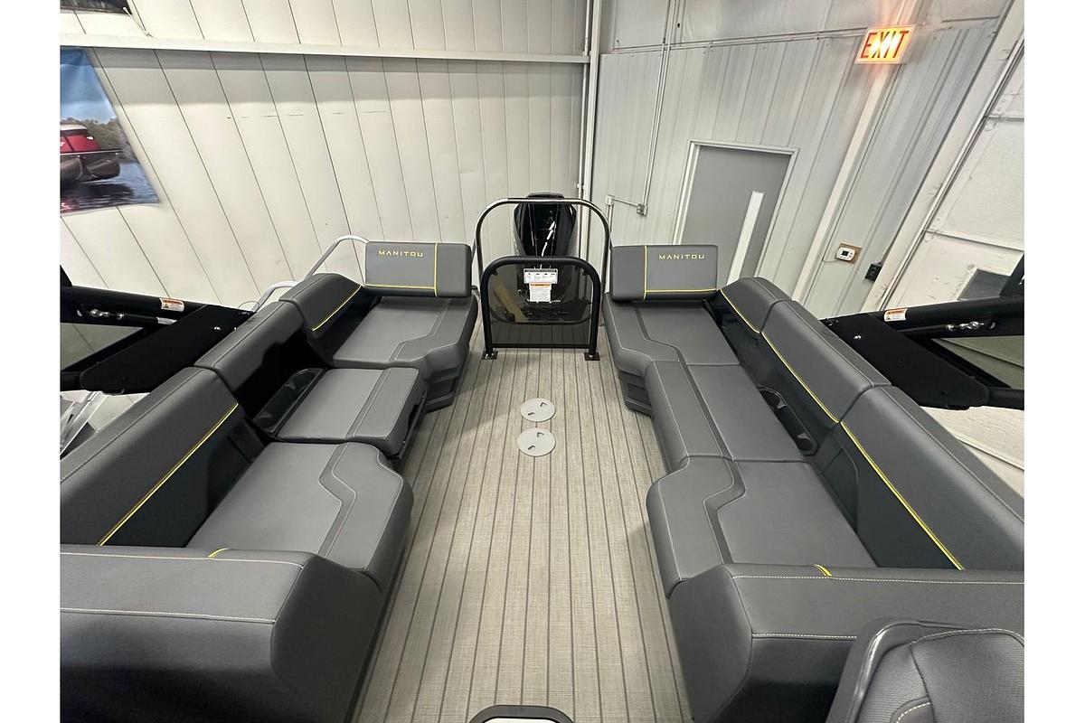 2025 Manitou Explore 24 Navigator