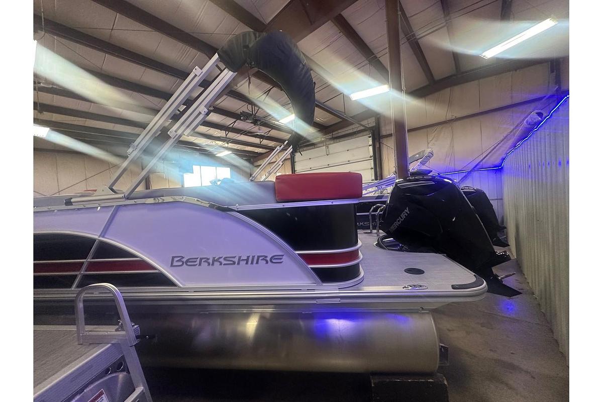 2025 Berkshire Pontoons STS Series 21CL STS