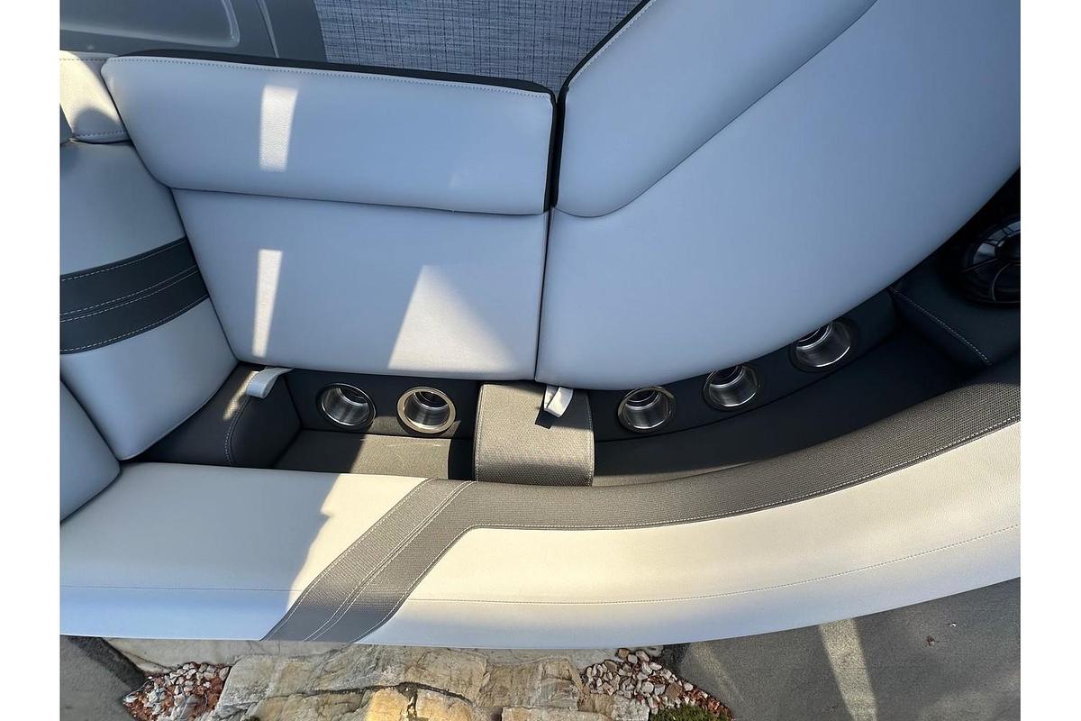 2026 Berkshire Pontoons Series 24RFX CTS