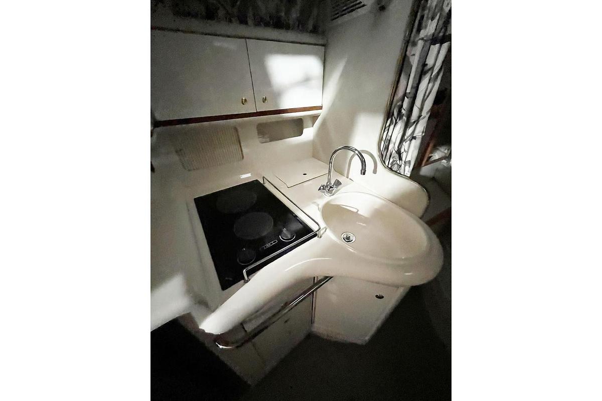 Used 1997 Sea Ray 330 Sun Dancer