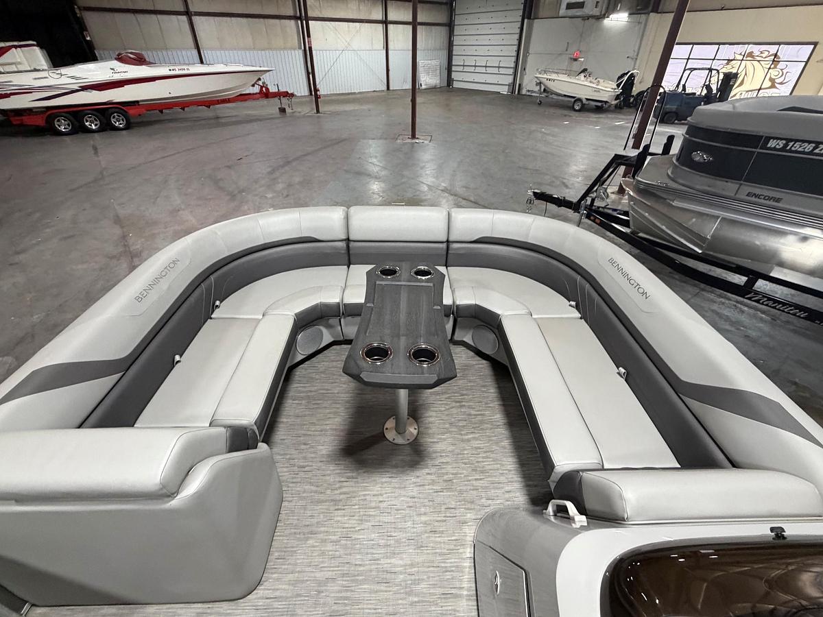 Used 2022 Bennington 22SSBX