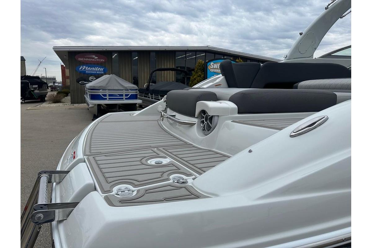 2025 Crownline SS Series 290 SS