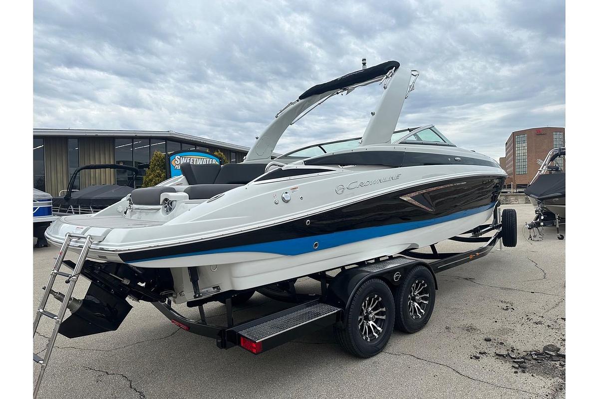 2025 Crownline SS Series 290 SS