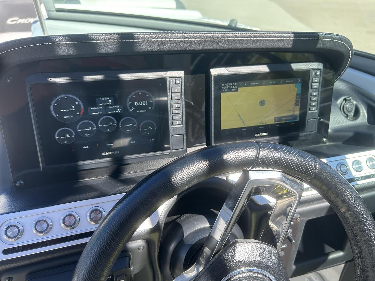 Used 2024 Crownline 260 XSS