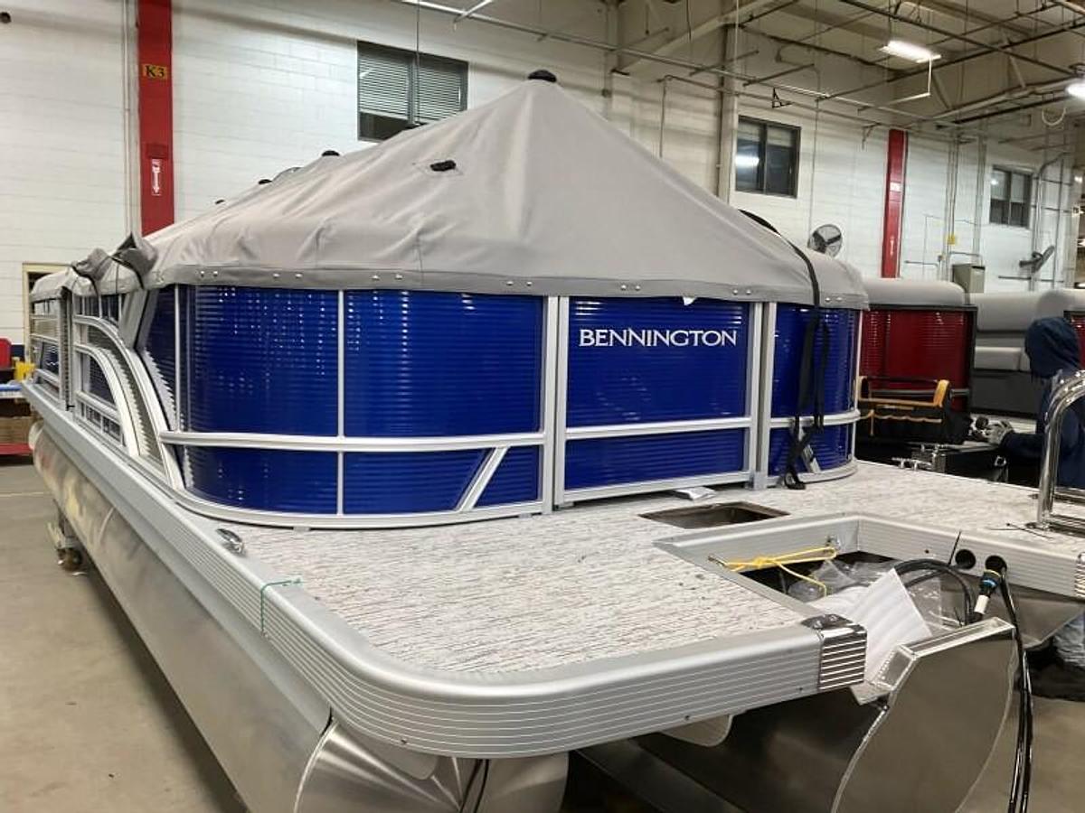 2025 Bennington 23SSR