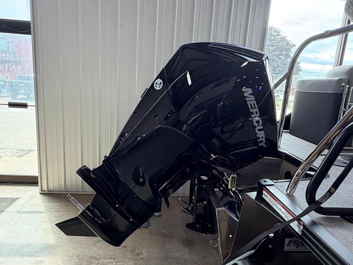 2027 Manitou Manitou 25 Encore VPII