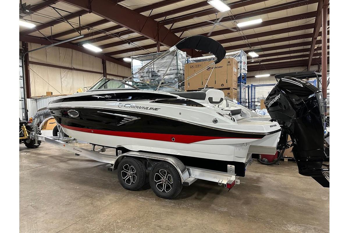 2024 Crownline 250 XSS