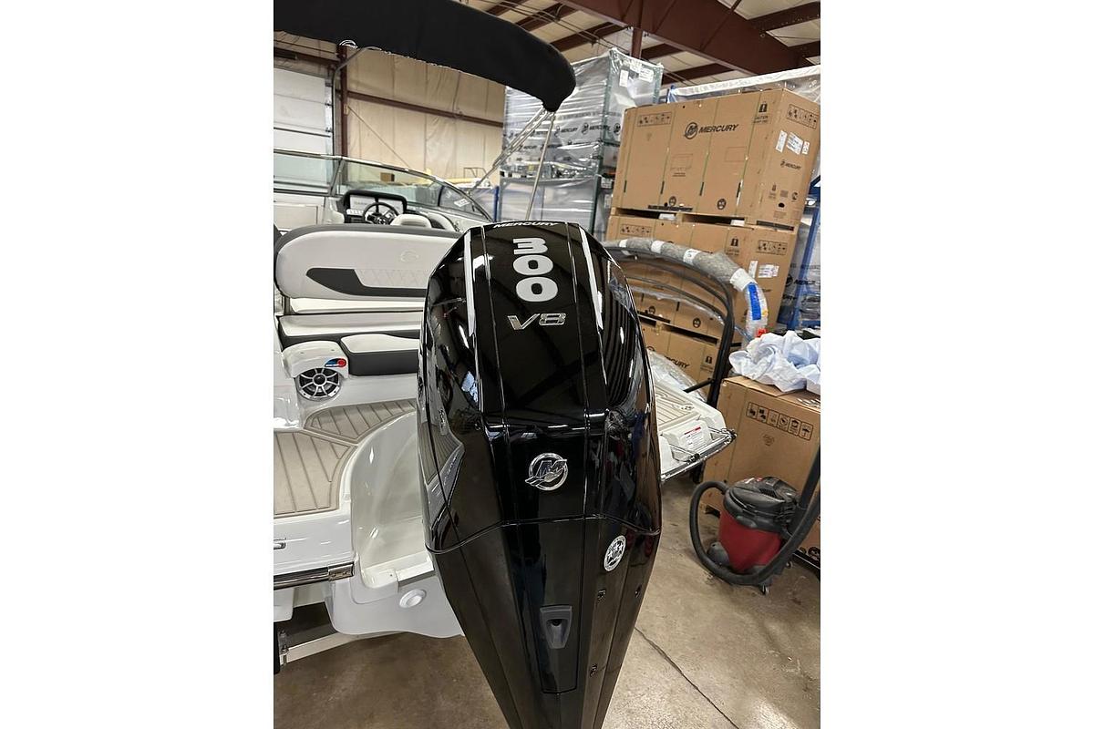2024 Crownline 250 XSS