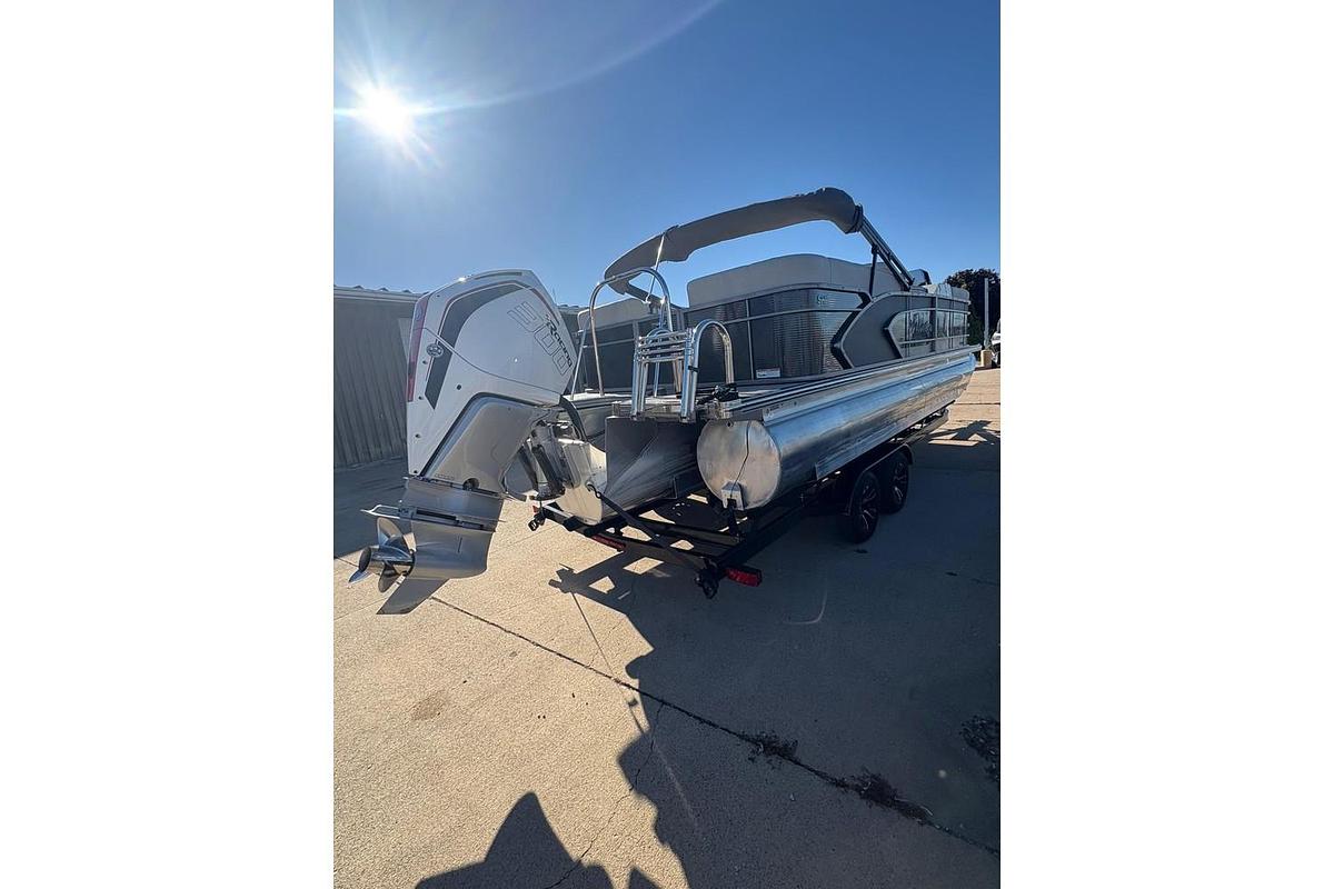 Used 2022 Manitou 23 Encore RF SHP 575