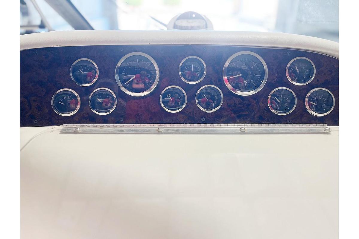 Used 1997 Sea Ray 330 Sun Dancer