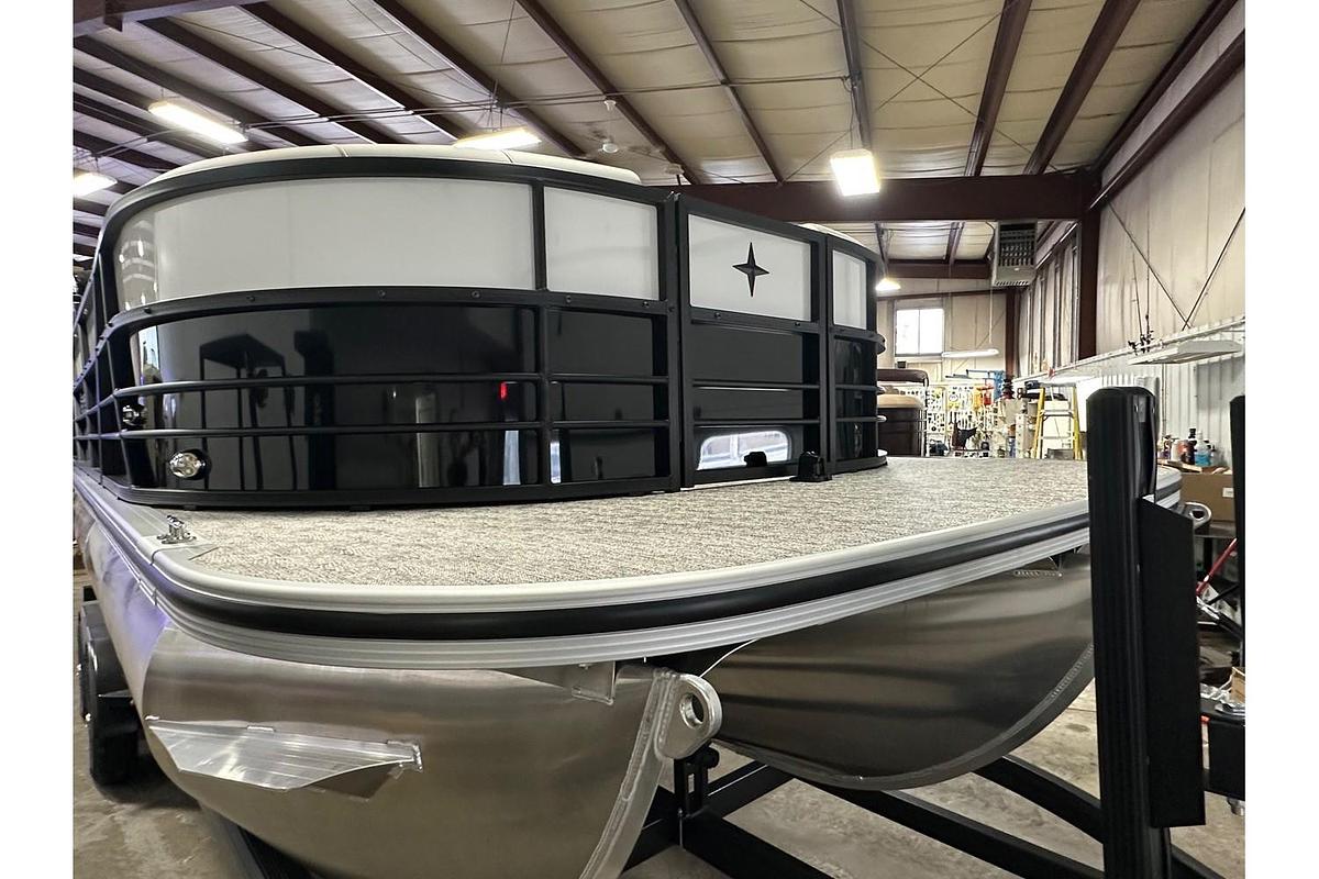 2026 Berkshire Pontoons LE Series 24UL LE B