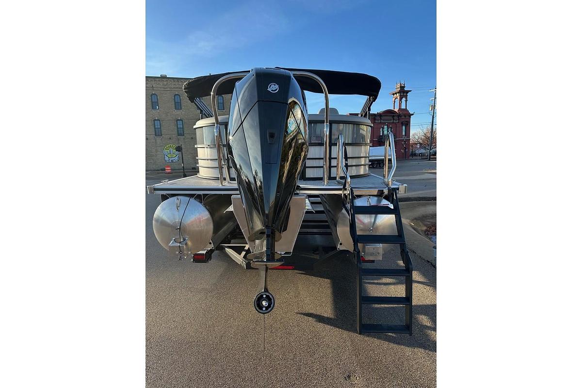 2026 Berkshire Pontoons Series 24RFX CTS