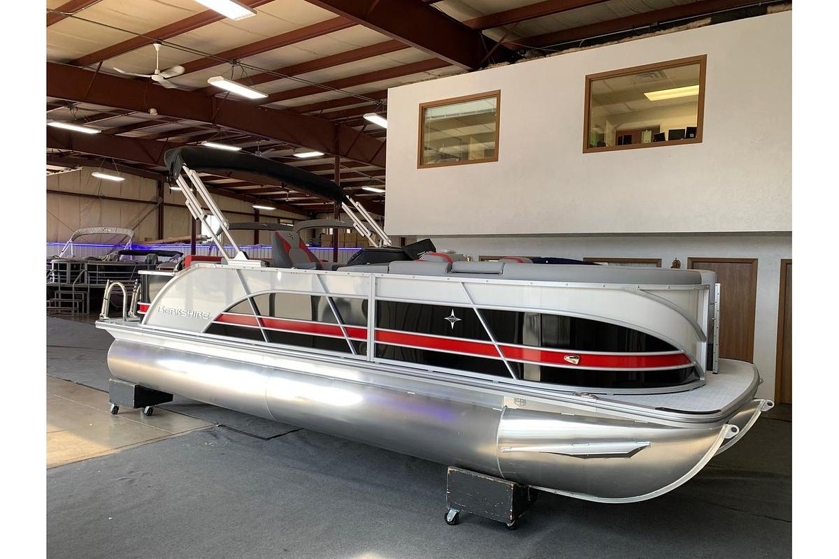 2025 Berkshire Pontoons STS Series 21CL STS