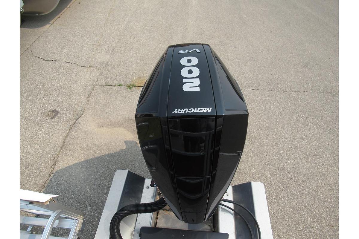 2023 Bennington 24 SXSR