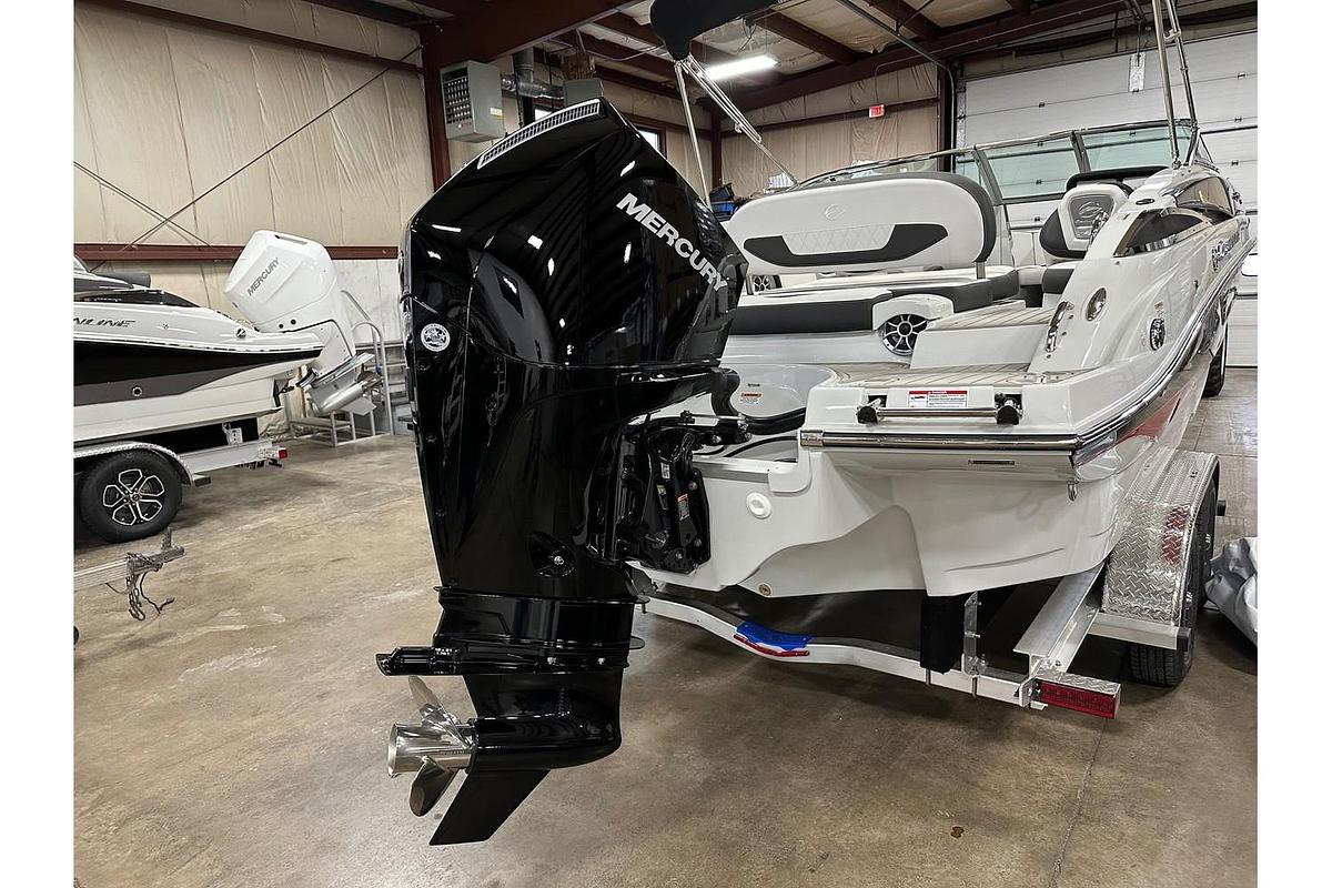 2024 Crownline 250 XSS
