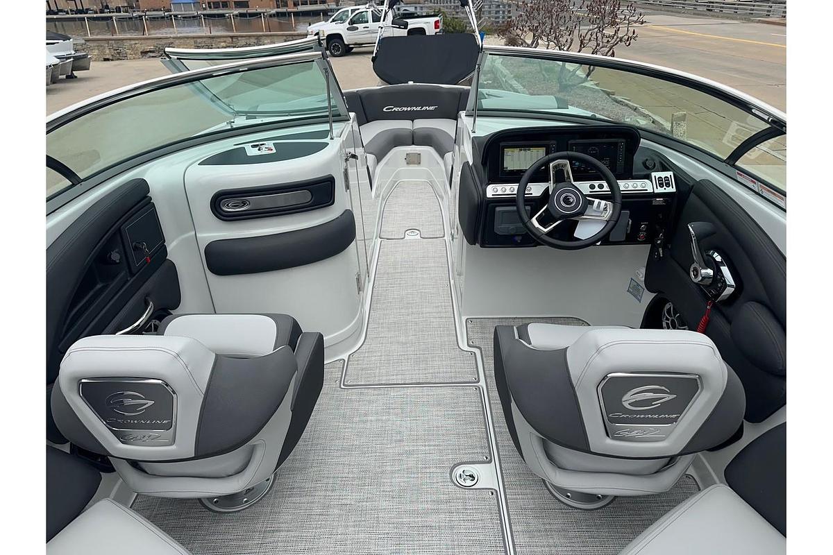 2025 Crownline SS Series 290 SS