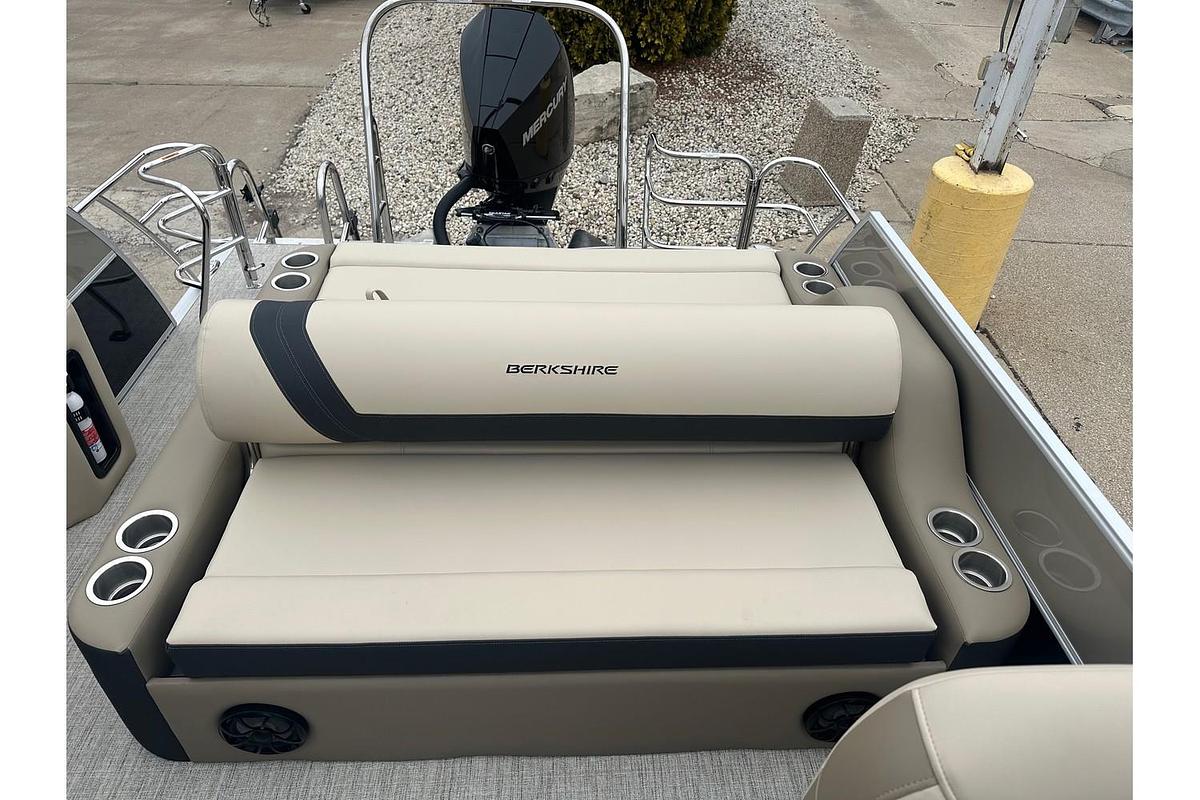 2025 Berkshire Pontoons CTS Series 24UL CTS