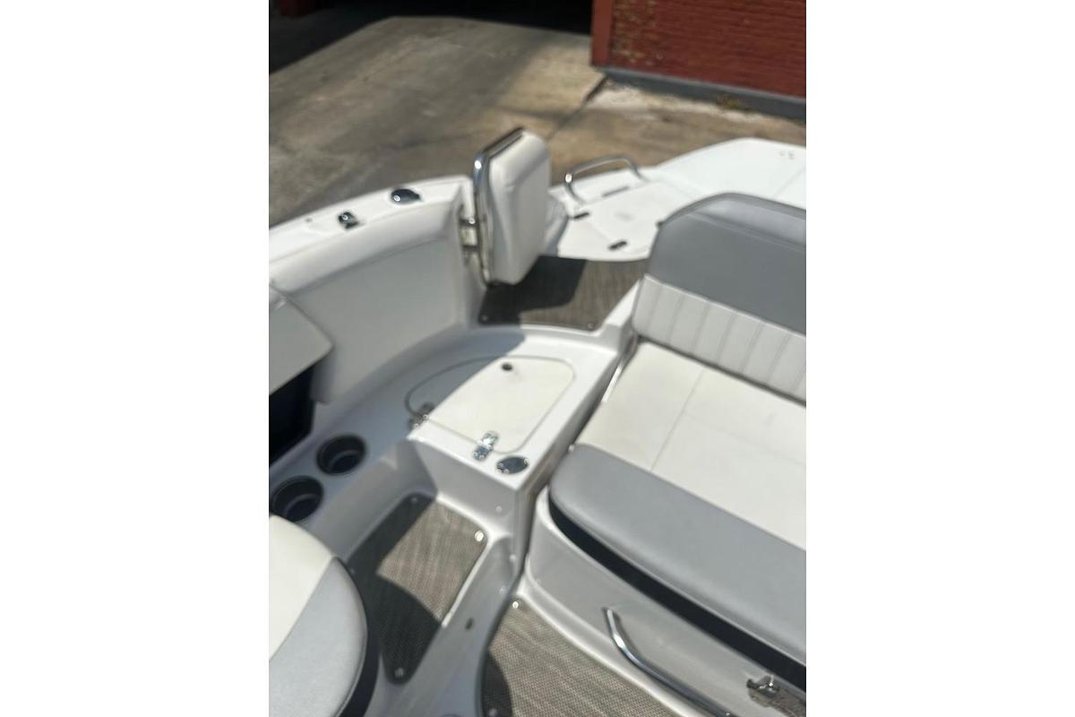 Used 2015 Cruisers Sport Series 238 Bow Rider