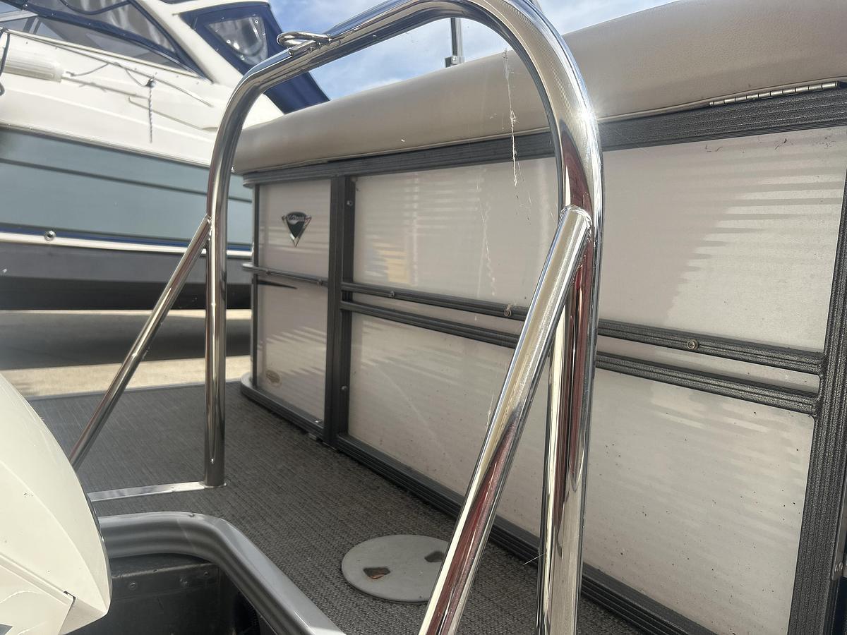 Used 2016 Manitou Oasis SHP