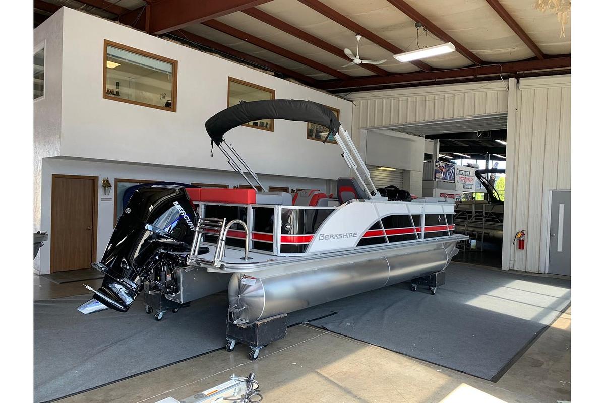 2025 Berkshire Pontoons STS Series 21CL STS