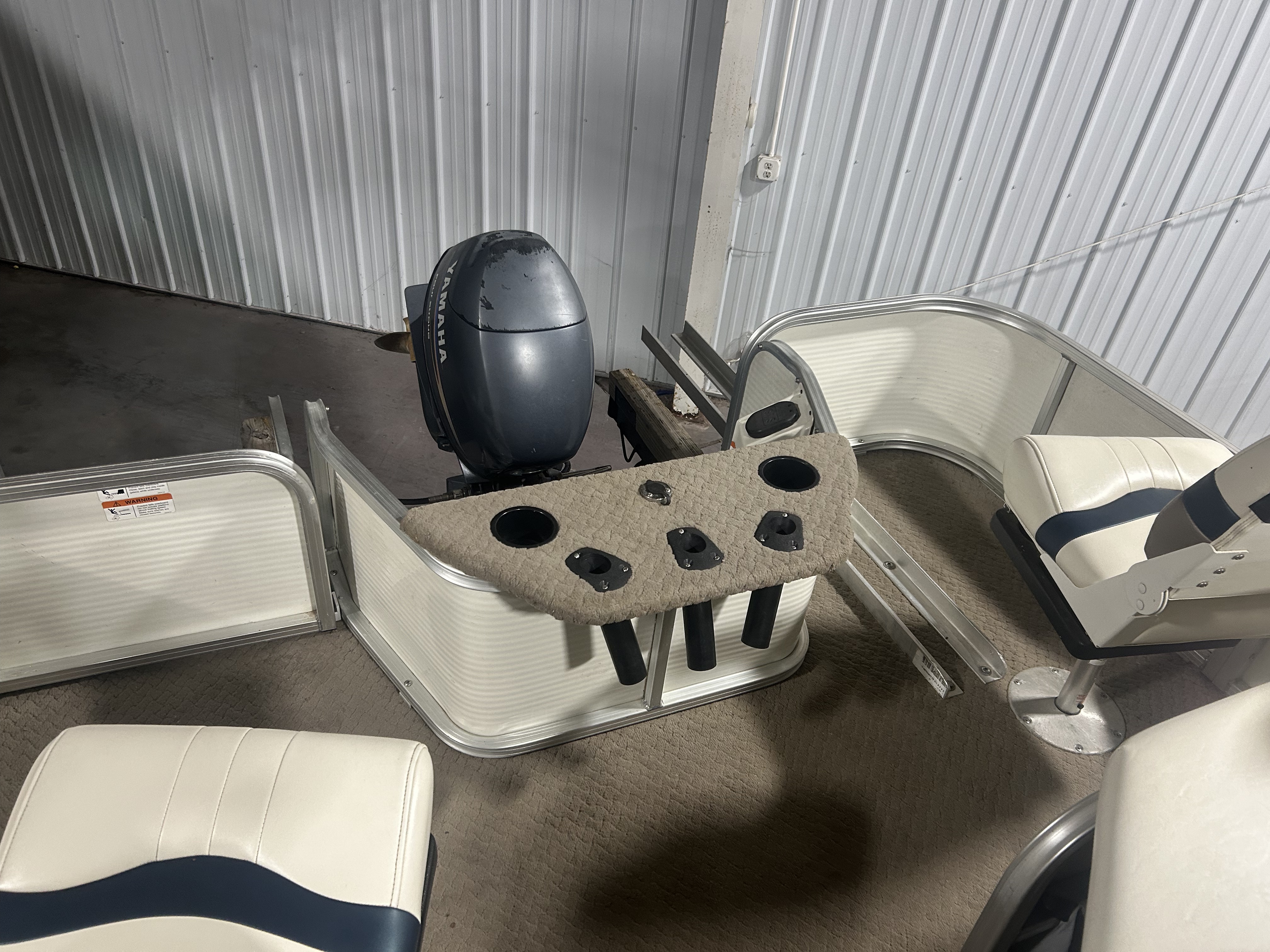 Used 2004 Lowe Trinidad 222