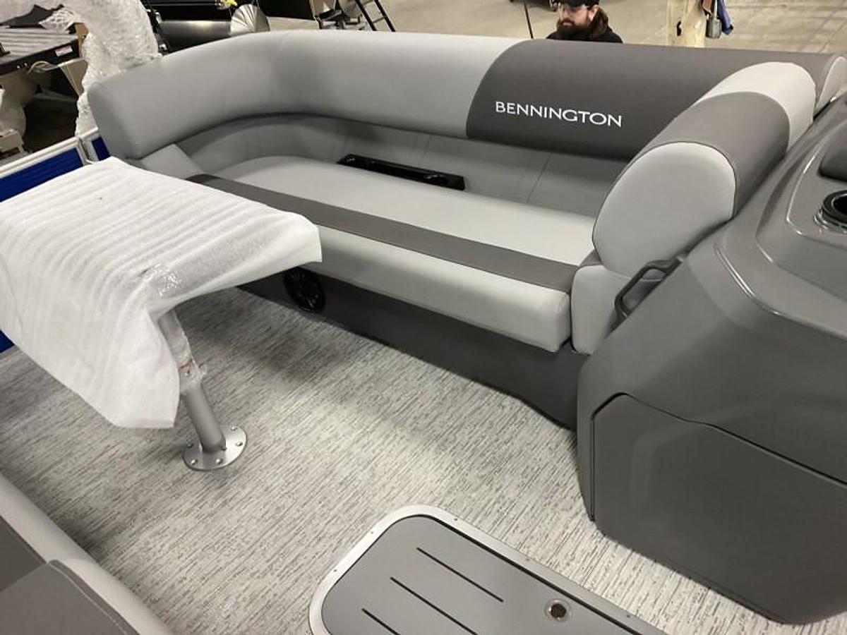 2025 Bennington 23SSR