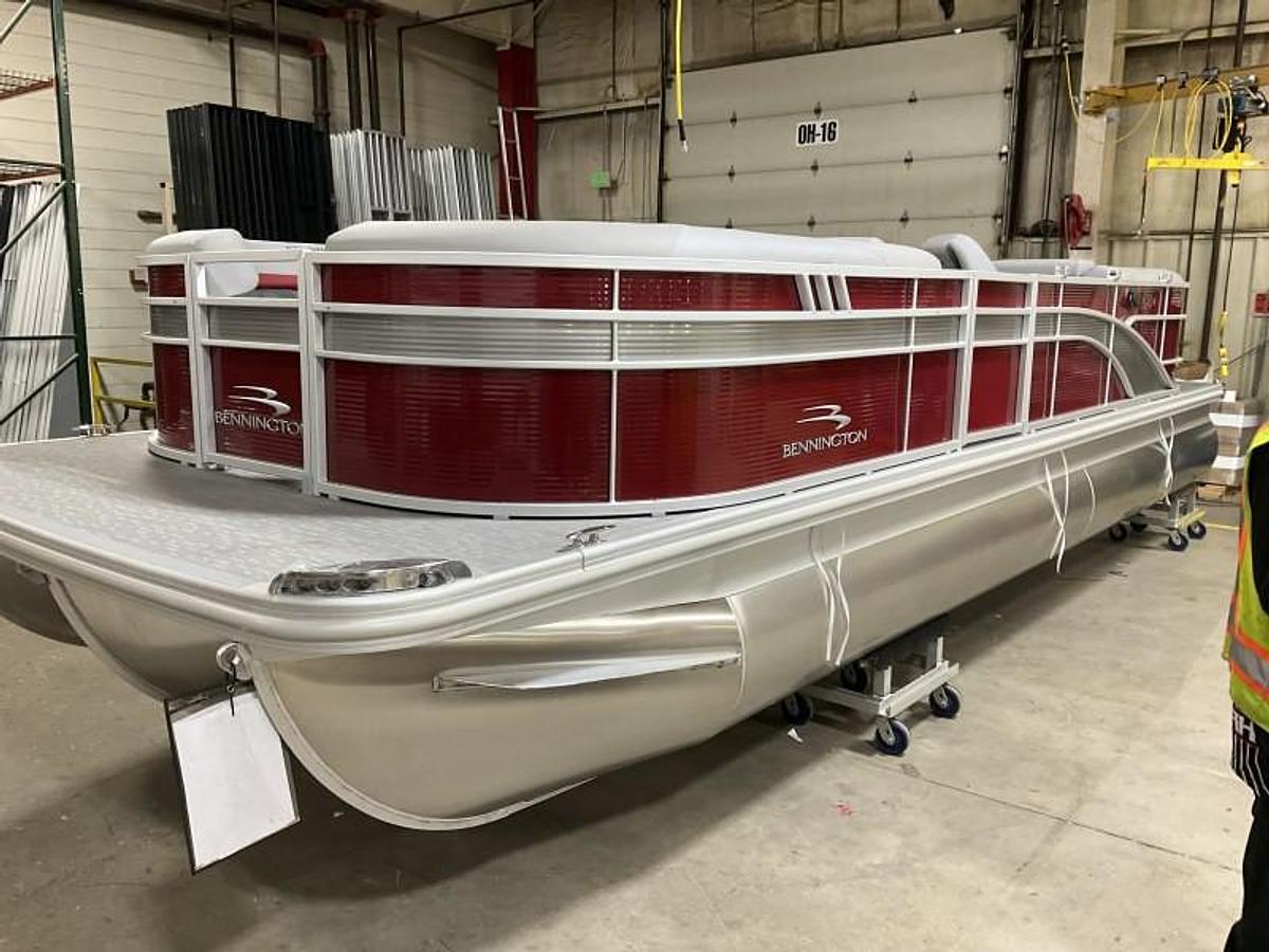 2023 Bennington 24 SXSR
