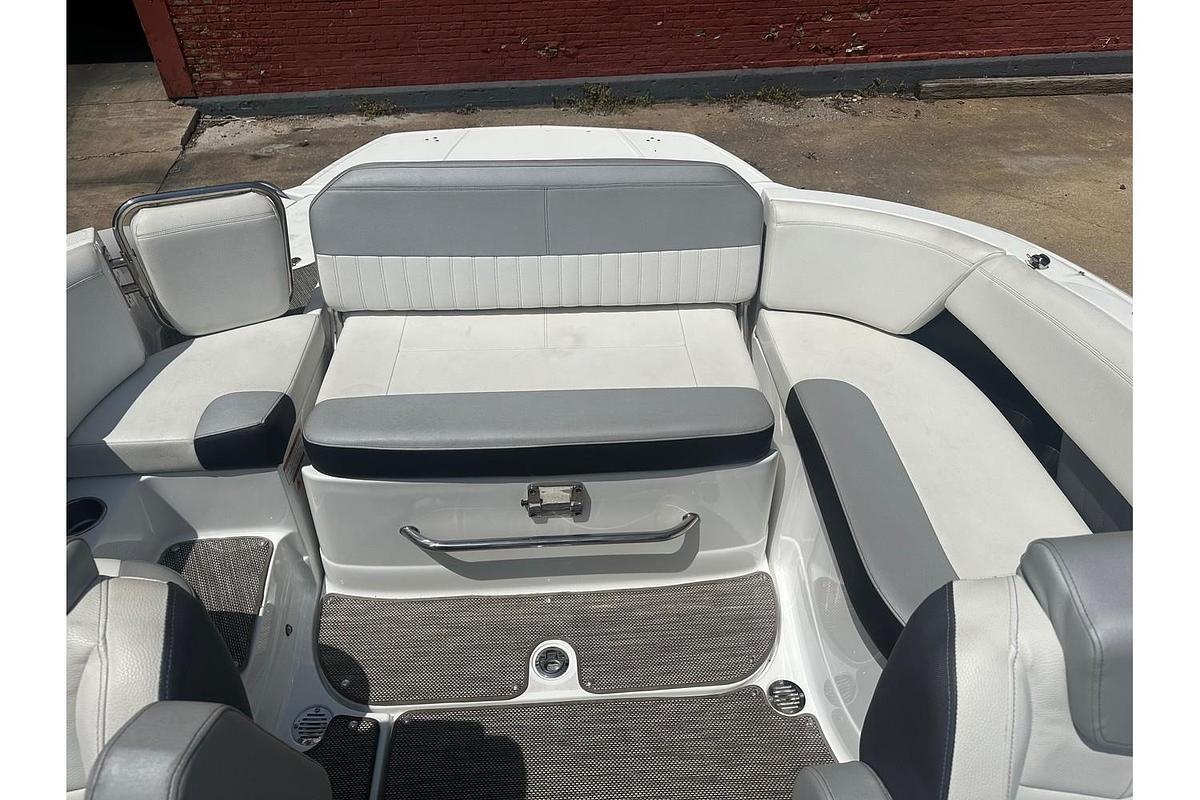 Used 2015 Cruisers Sport Series 238 Bow Rider