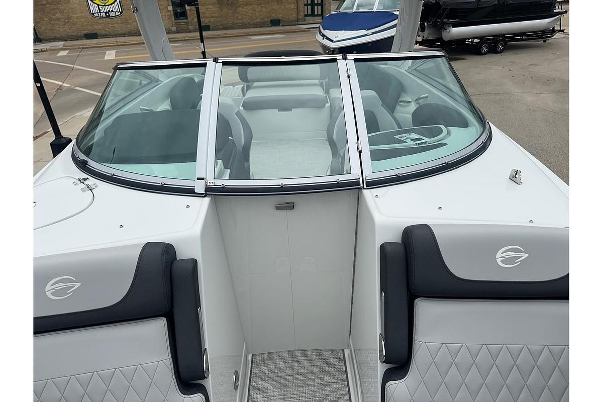 2025 Crownline SS Series 290 SS