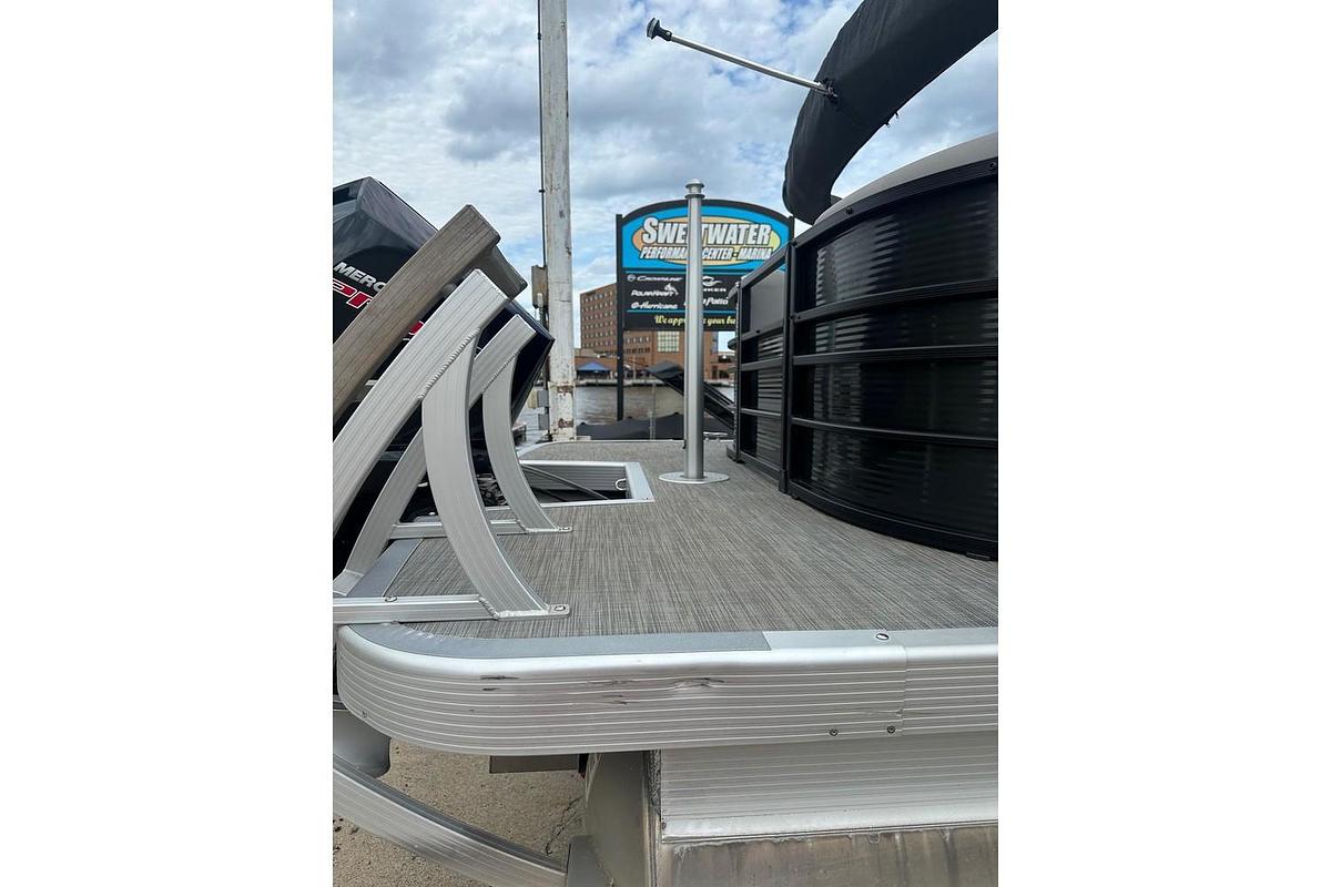 Used 2021 Bennington 25 LCW
