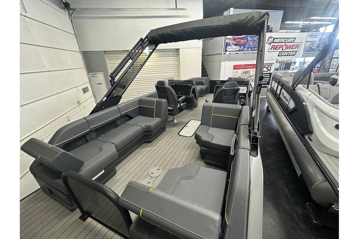 2025 Manitou Explore 24 Navigator