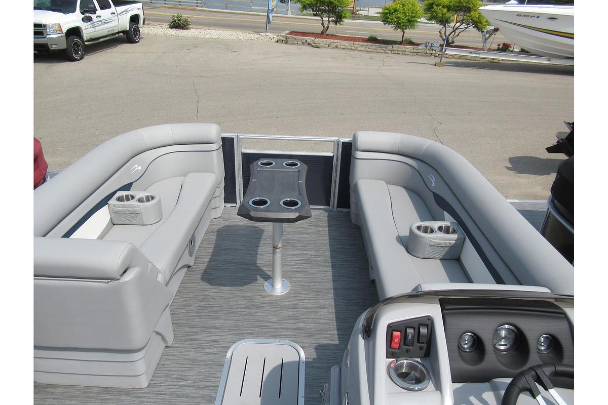 2023 Bennington 23 SSR