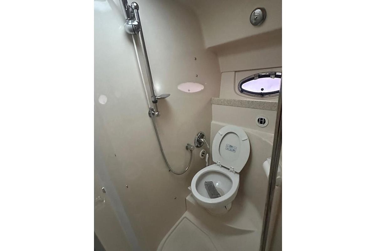 Used 2007 Regal Sport Yacht Commodore 3760 IO