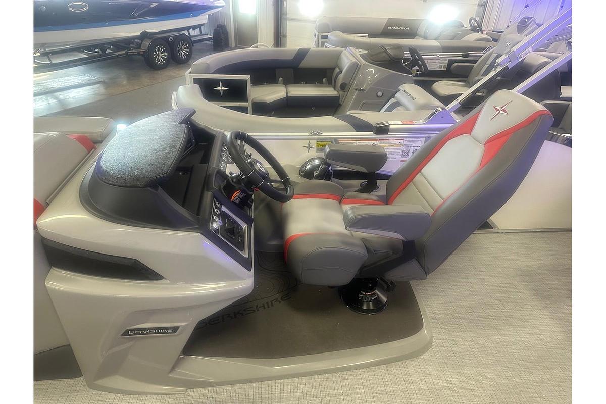 2025 Berkshire Pontoons STS Series 21CL STS