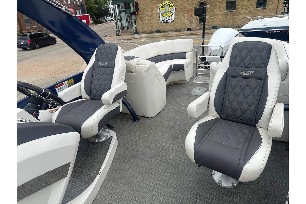 Used 2020 Bennington 23 RXFBASG