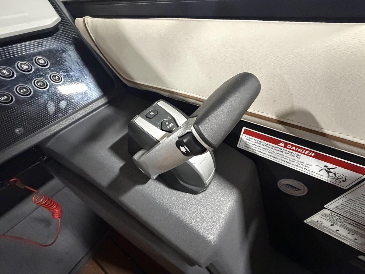 Used 2023 Manitou 22 Explore Navigator