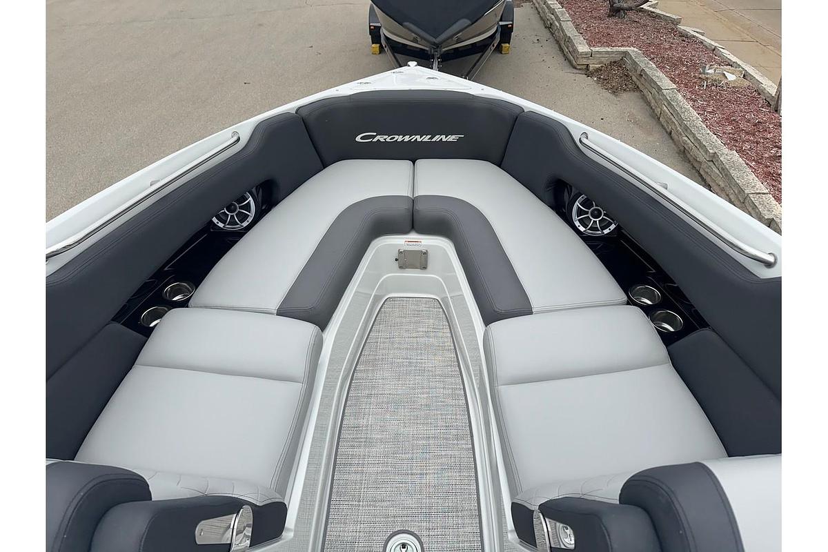 2025 Crownline SS Series 290 SS