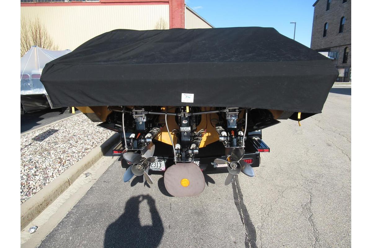Used 1998 Fountain Boats 42 Lightning