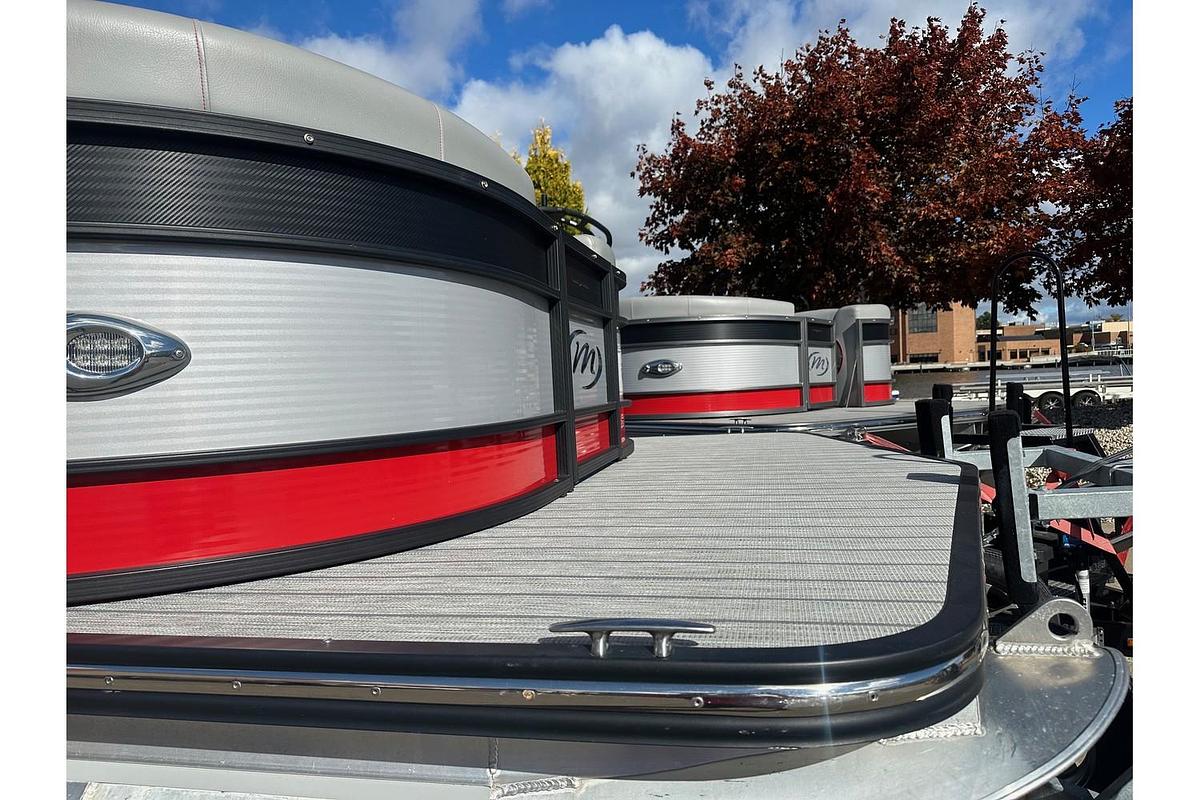 Used 2023 Manitou LX 27 Rear Facing X-Treme (RFX) Twins