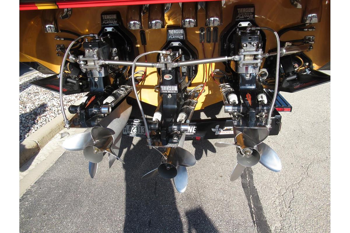 Used 1998 Fountain Boats 42 Lightning