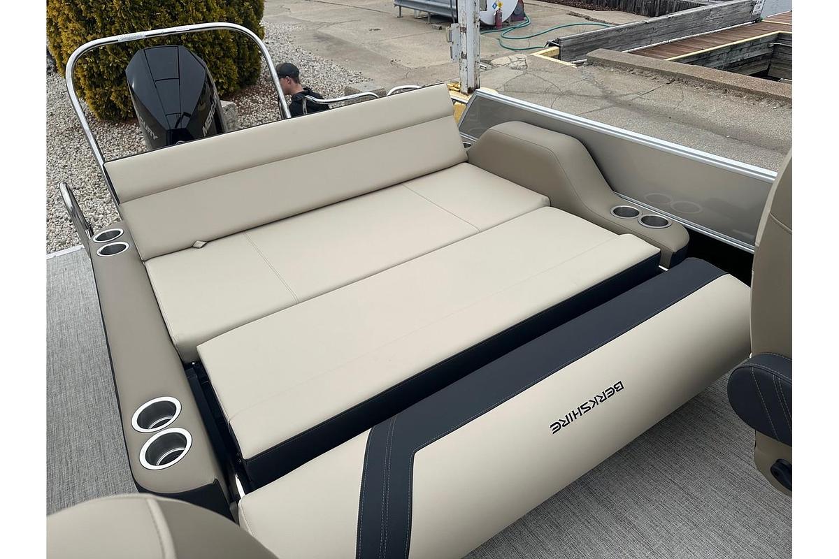 2025 Berkshire Pontoons CTS Series 24UL CTS
