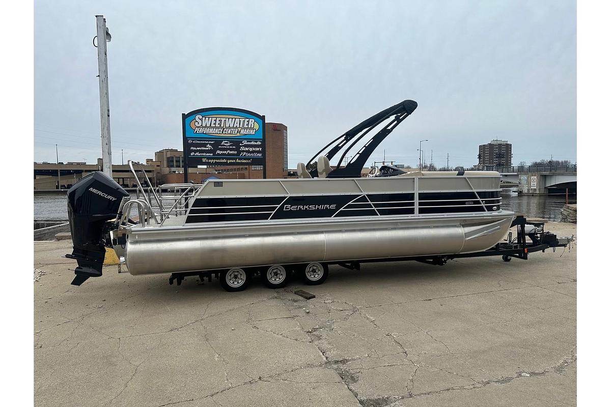 2025 Berkshire Pontoons CTS Series 24UL CTS