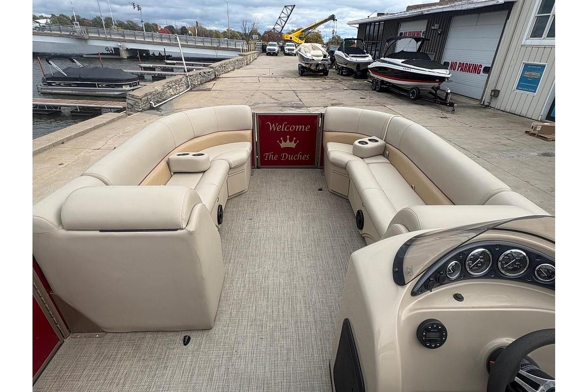 Used 2020 Bentley Pontoons Bentley 243 Cruise (3/4 Tube)