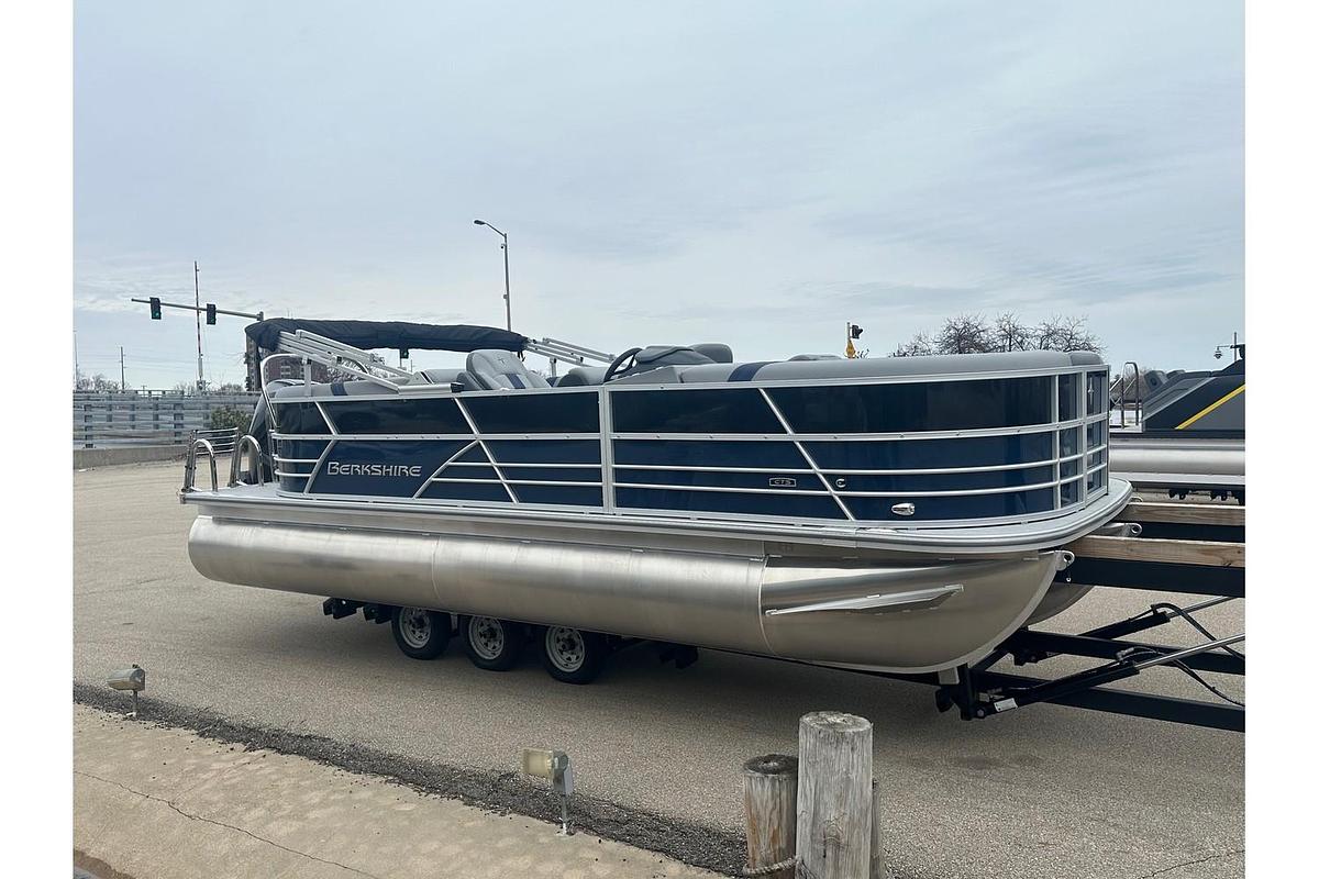2025 Berkshire Pontoons CTS Series 22RFX CTS