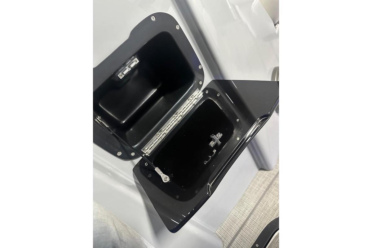 2024 Manitou LX 23 Rear Facing X-Treme Windshield (Rfxw)